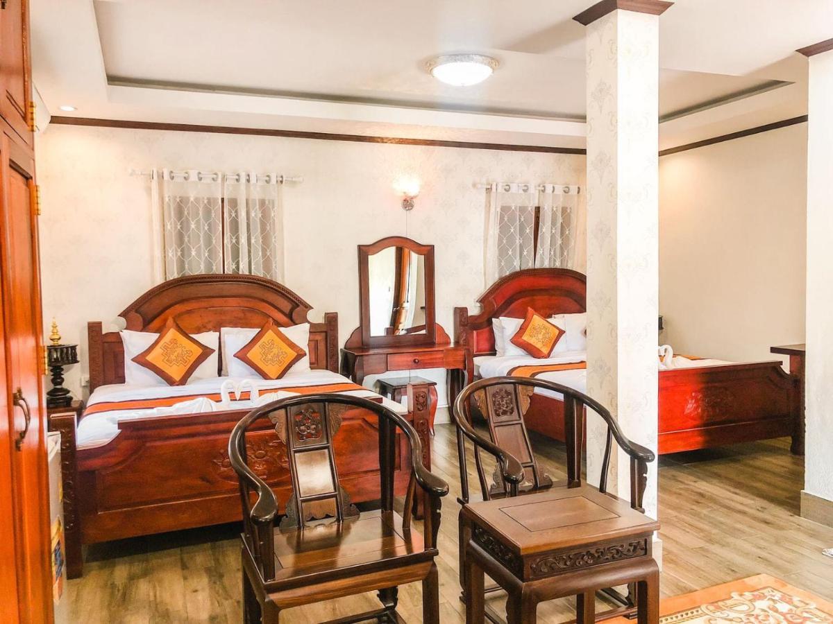 Ananta Hotel Luangprabang Екстер'єр фото